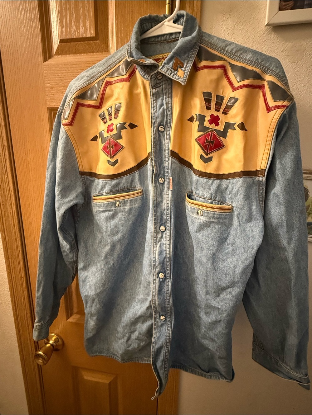 Vtg Shooter Pearl Snap Denim Western Shirt W/Southwestern-style Leather